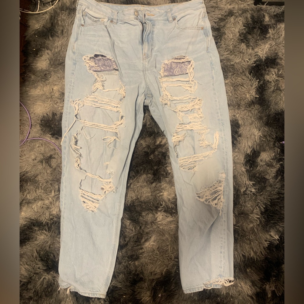 American eagle mom jeans size 16 with rips